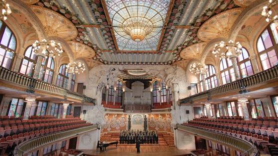 The whole concert hall from the upper level